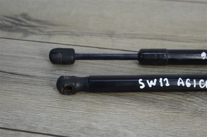 Амортизатор крышки багажника, 1000 рублей, Москва