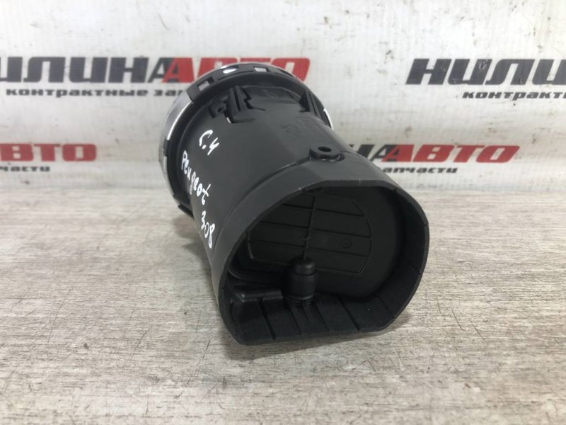 Дефлектор в торпедо центральный, 1500 рублей, Севастополь