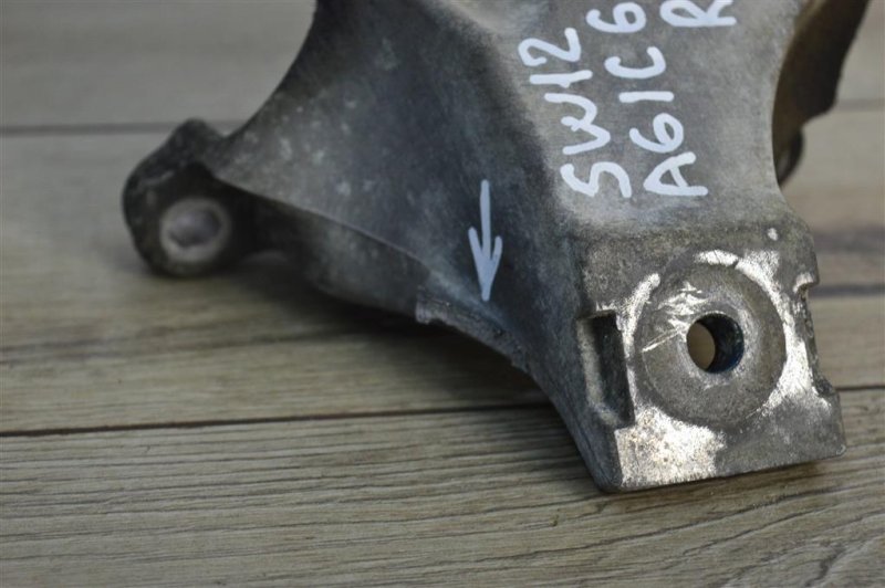 Кронштейн двигателя, 700 рублей, Москва