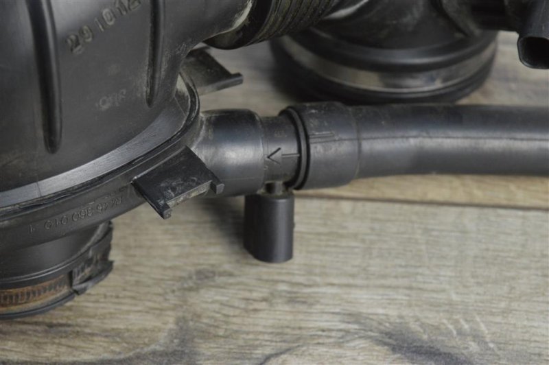 Патрубок воздушного фильтра, 1400 рублей, Москва