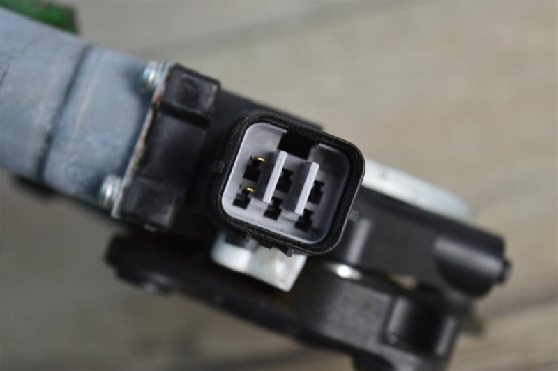 Стеклоподъемник, 800 рублей, Москва