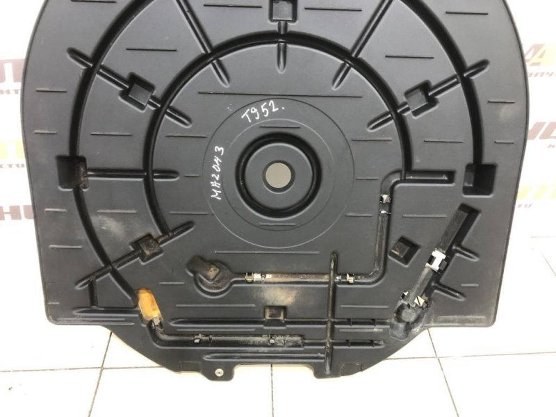 Пол багажника, 3000 рублей, Севастополь