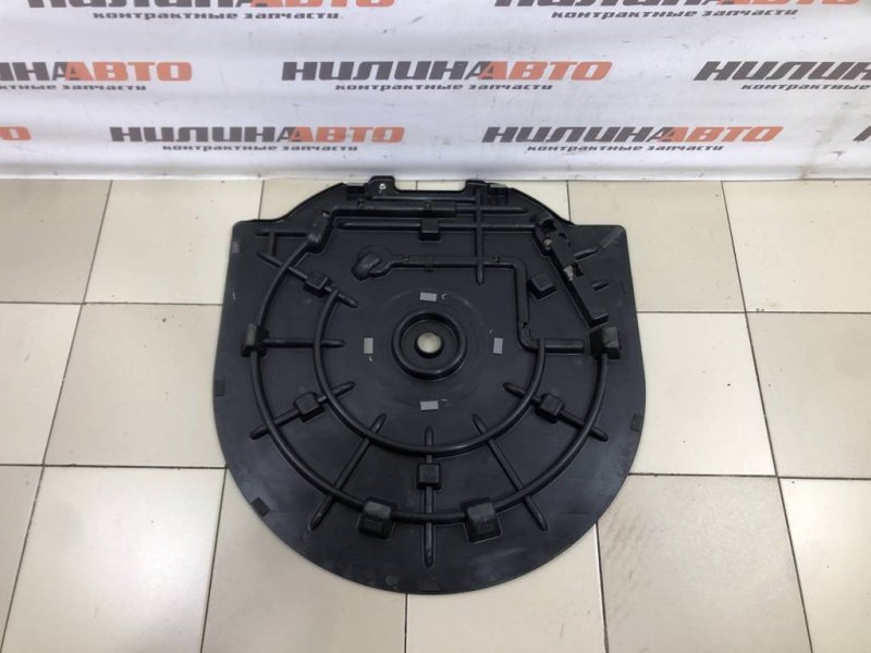 Пол багажника, 3000 рублей, Севастополь