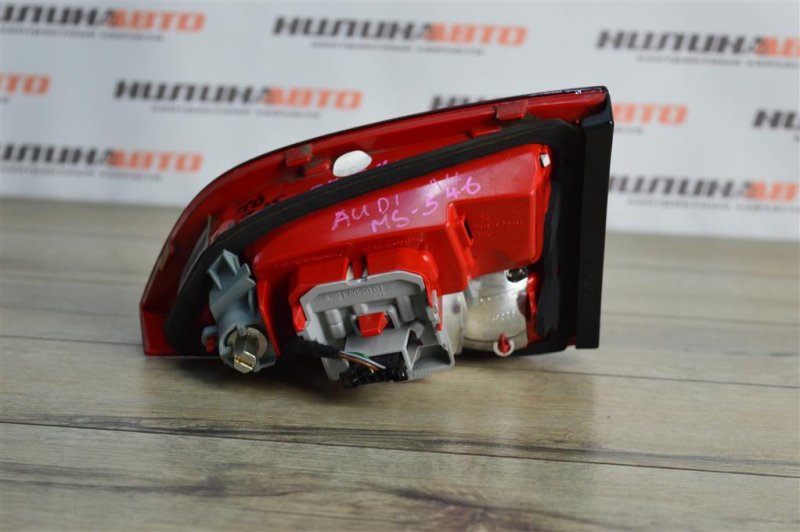 Фонарь в крышку багажника, 3000 рублей, Москва