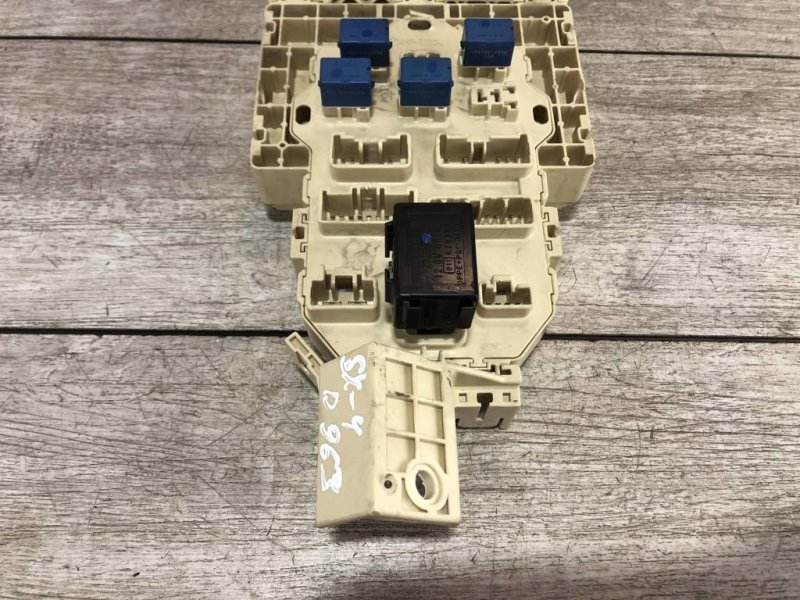 Блок предохранителей салон, 500 рублей, Севастополь