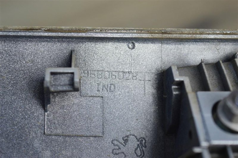 Накладка крышки багажника, 1600 рублей, Москва