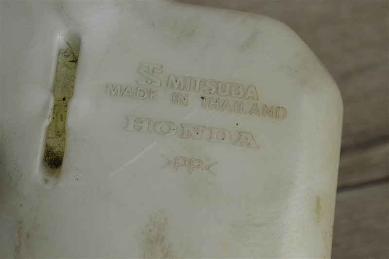 Бачок омывателя, 2000 рублей, Москва