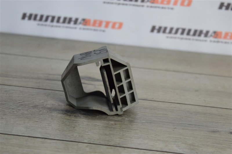 Крепление радиатора, 400 рублей, Москва