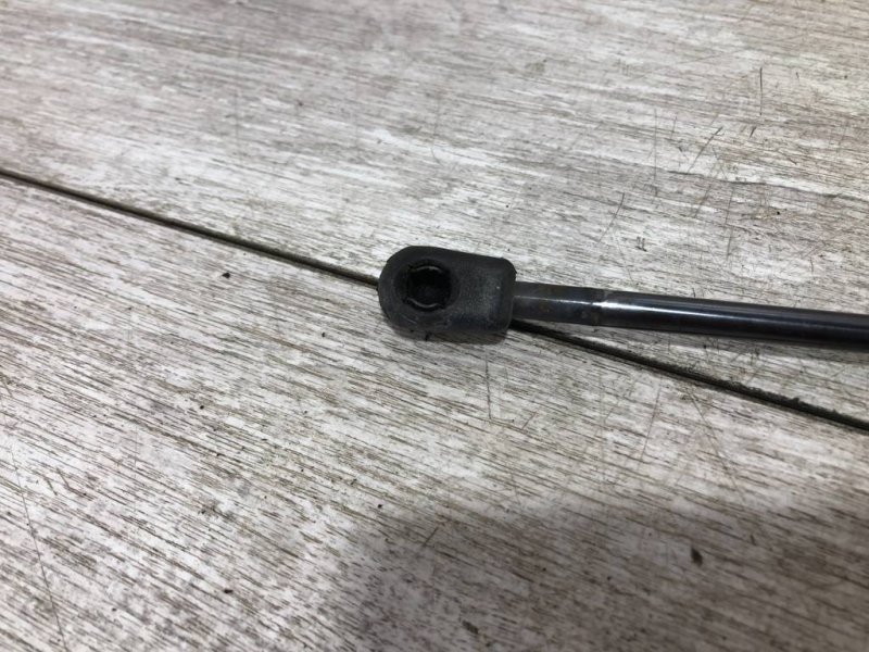 Амортизатор крышки багажника, 500 рублей, Севастополь