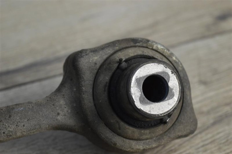 Рычаг передний нижний, 1800 рублей, Москва