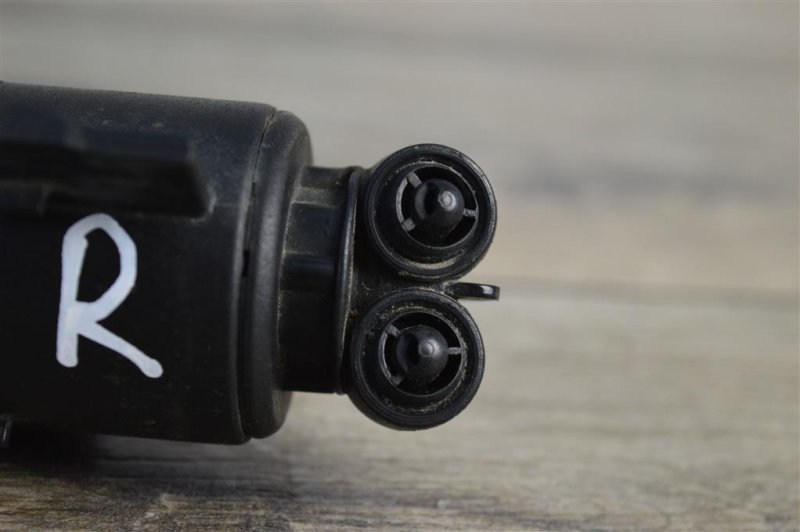 Форсунка омывателя фар, 900 рублей, Москва