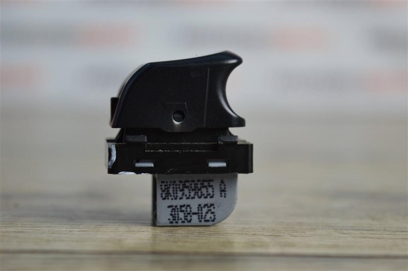 Кнопка стеклоподъемника, 450 рублей, Москва