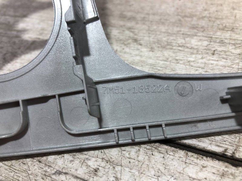 Рамка магнитолы, 1000 рублей, Севастополь