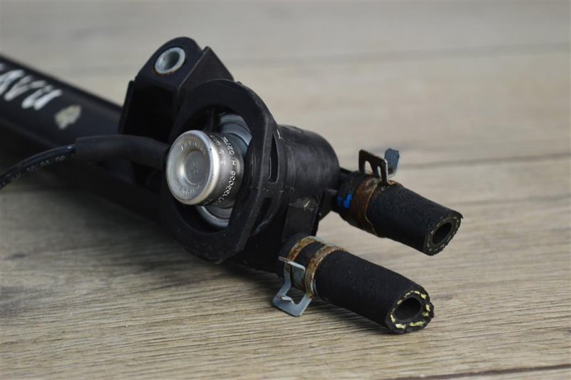 Рампа топливная, 1000 рублей, Москва