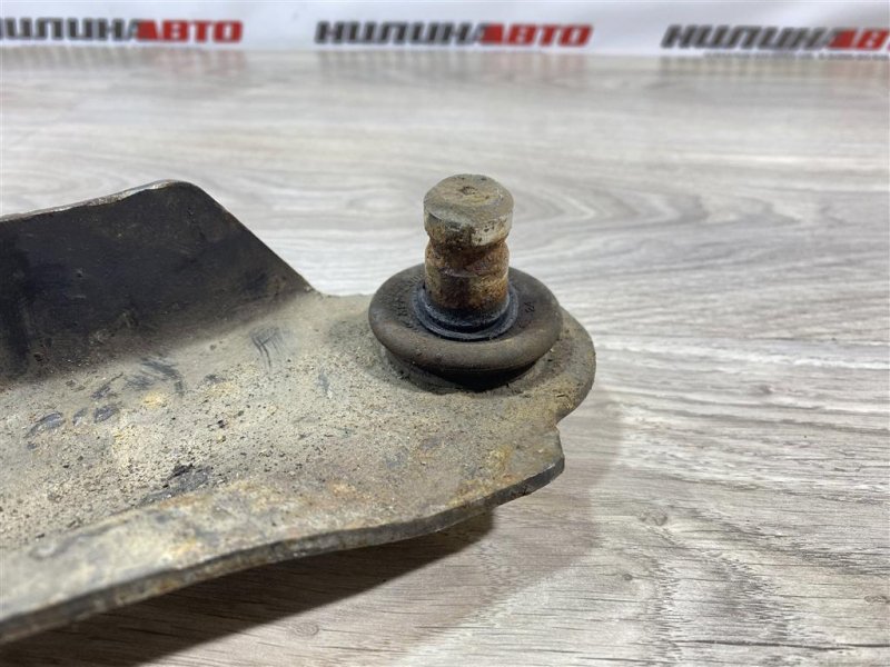 Рычаг передний нижний, 1500 рублей, Севастополь