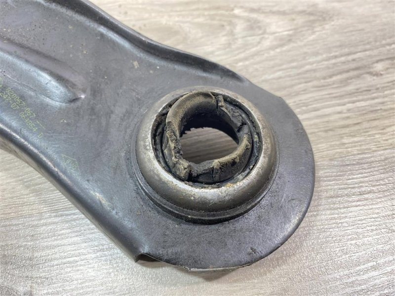 Рычаг передний нижний, 1500 рублей, Севастополь