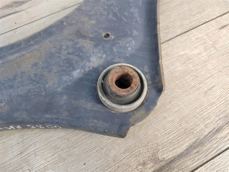 Рычаг передний нижний, 1400 рублей, Москва