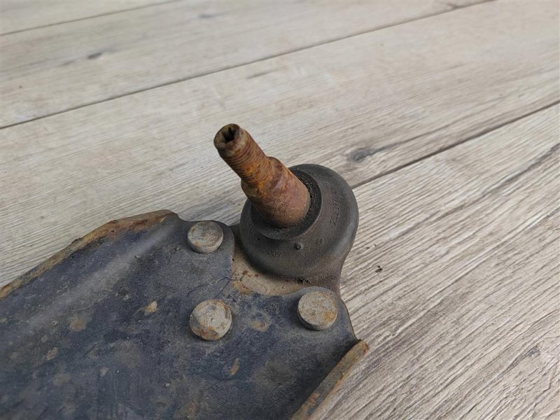 Рычаг передний нижний, 1400 рублей, Москва