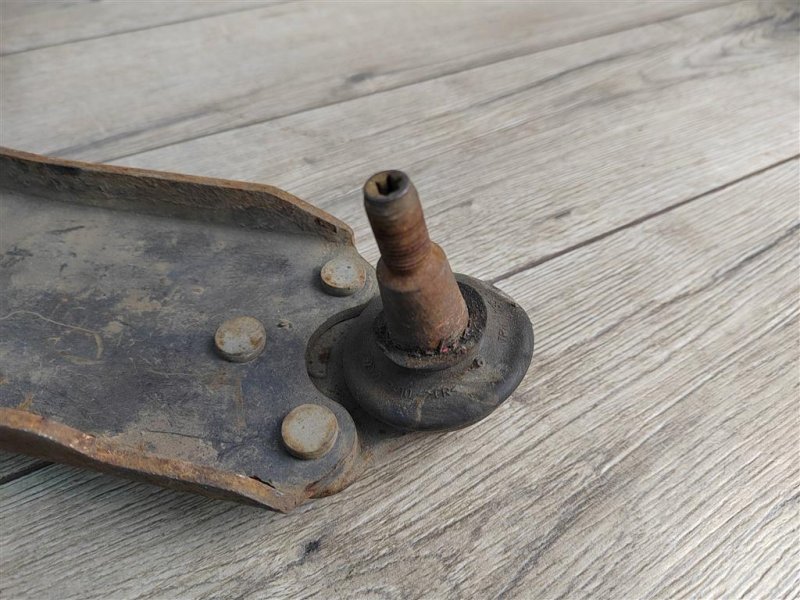 Рычаг передний нижний, 1300 рублей, Москва