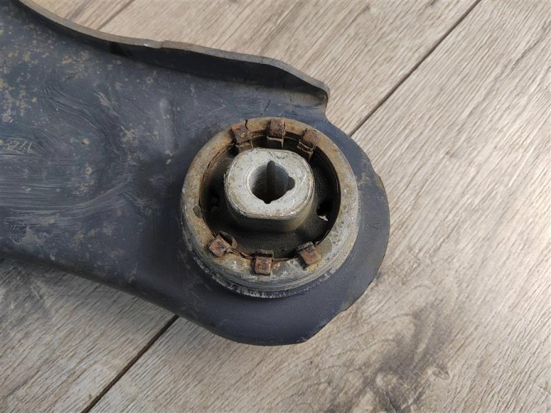 Рычаг передний нижний, 1200 рублей, Москва