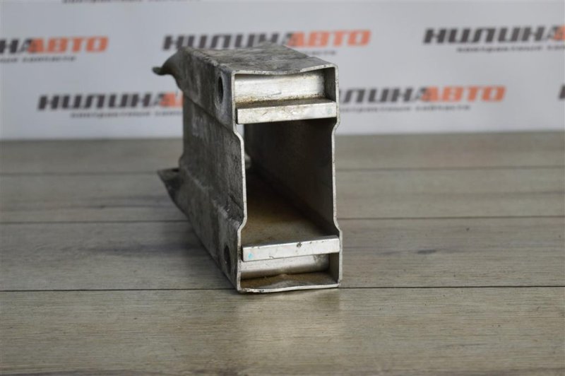 Кронштейн усилителя бампера, 1500 рублей, Москва