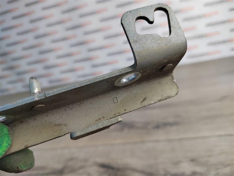 Петля капота, 400 рублей, Москва