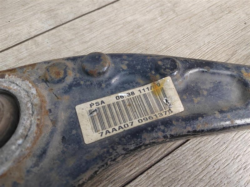 Рычаг передний нижний, 1500 рублей, Москва