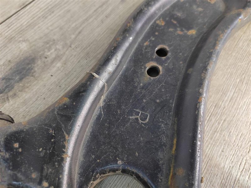 Рычаг передний нижний, 1000 рублей, Москва