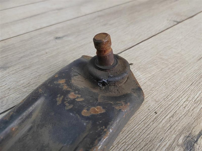 Рычаг передний нижний, 1000 рублей, Москва