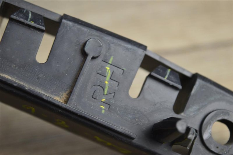 Кронштейн бампера, 450 рублей, Москва