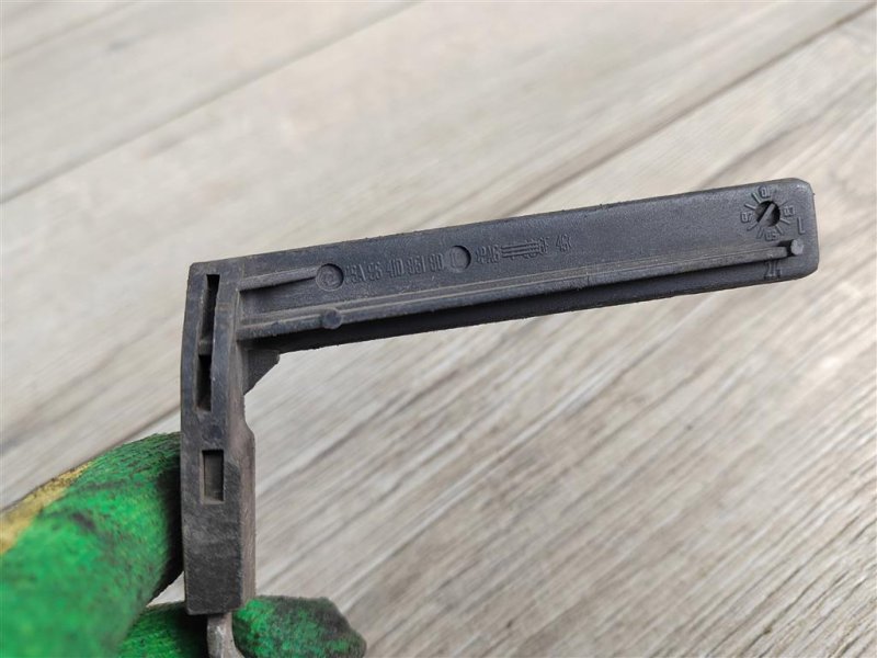 Замок капота, 1000 рублей, Москва