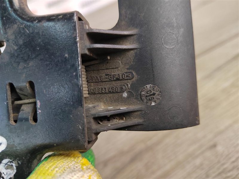 Замок капота, 500 рублей, Москва