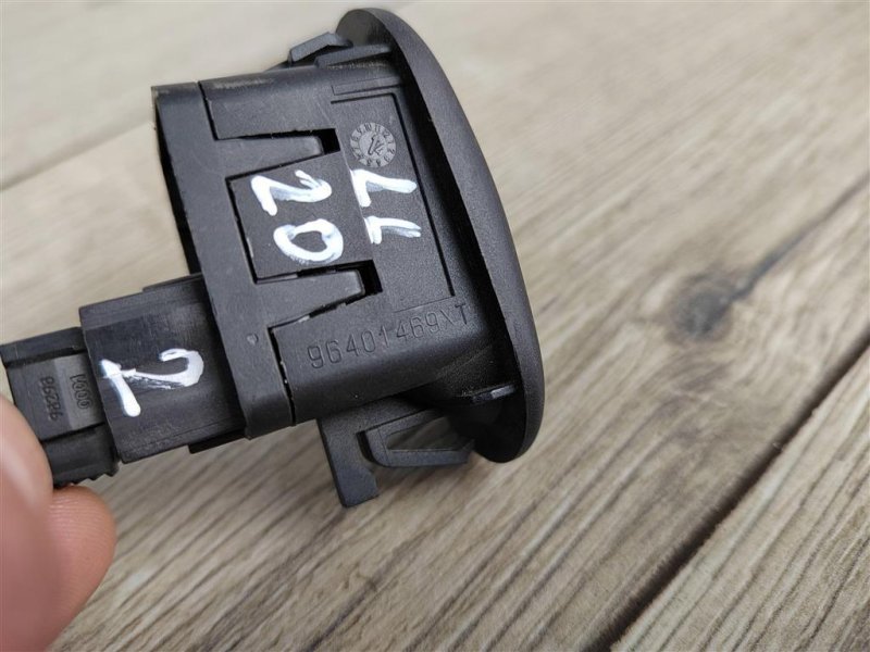 Кнопка стеклоподъемника, 400 рублей, Москва