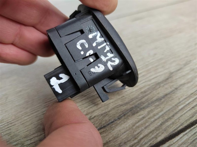 Кнопка стеклоподъемника, 400 рублей, Москва