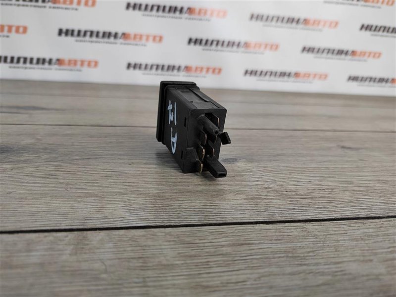 Кнопка обогрева заднего стекла, 500 рублей, Москва