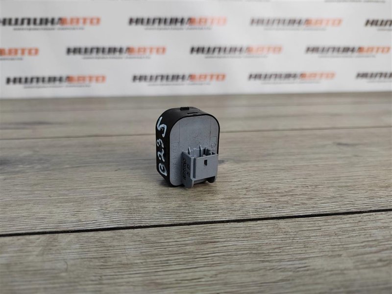 Блок управления зеркалами, 500 рублей, Москва