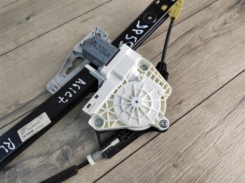 Стеклоподъемник, 1000 рублей, Москва