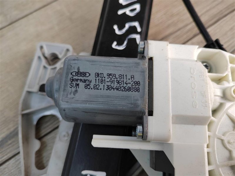 Стеклоподъемник, 1000 рублей, Москва