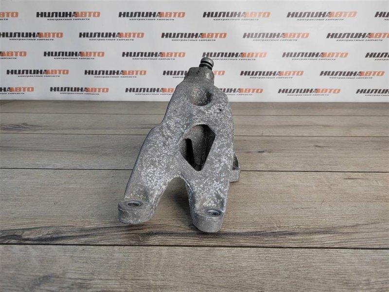 Кронштейн двигателя, 500 рублей, Москва