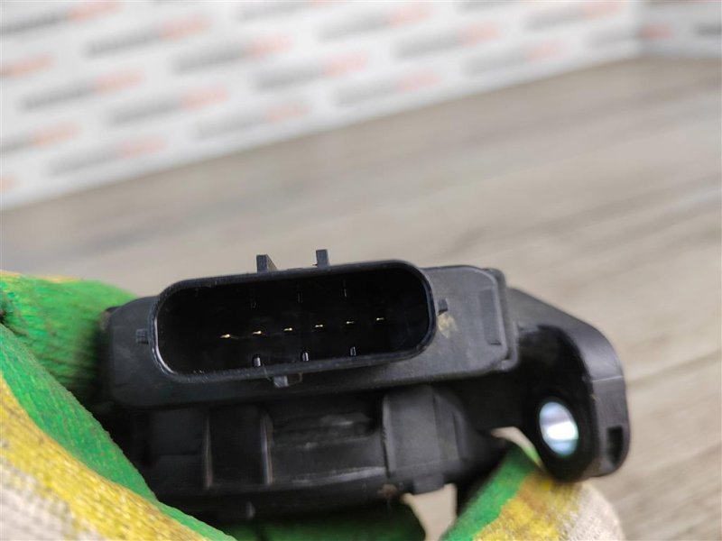 Педаль газа, 500 рублей, Москва