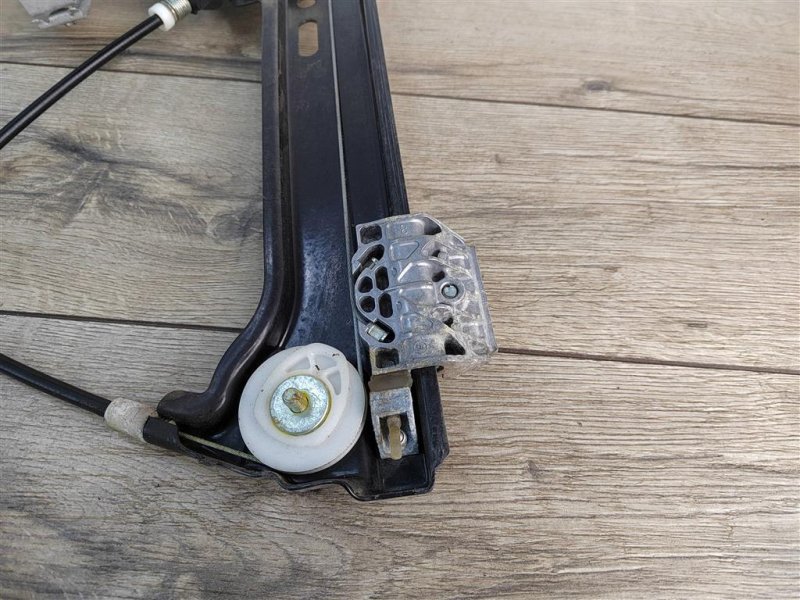 Стеклоподъемник, 1000 рублей, Москва