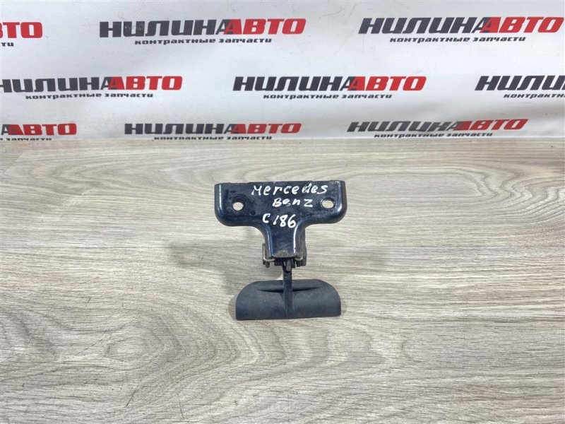 Замок капота, 500 рублей, Севастополь