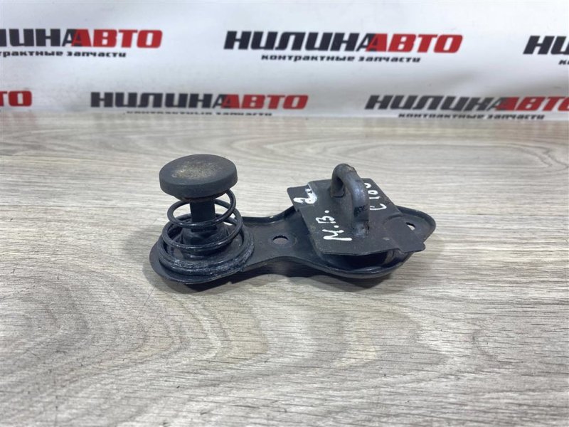 Замок капота, 500 рублей, Севастополь