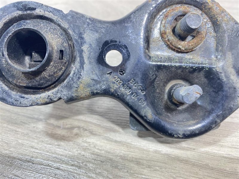 Замок капота, 500 рублей, Севастополь