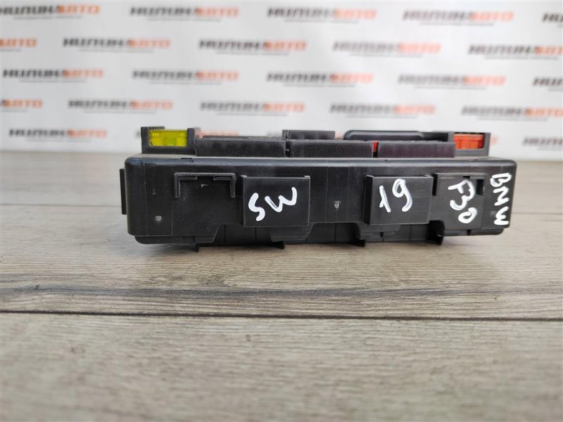 Блок предохранителей под капот, 1500 рублей, Москва