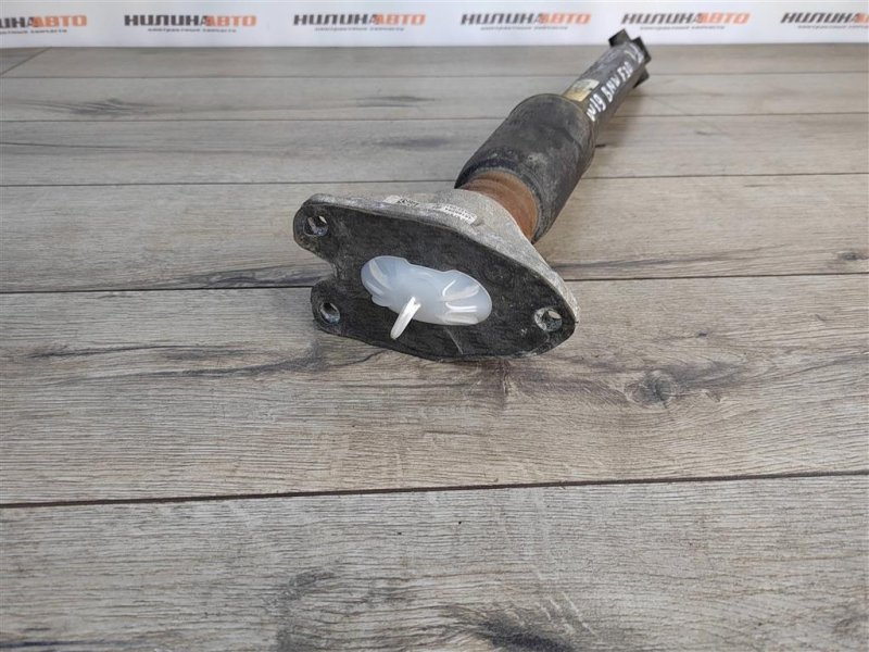 Амортизатор, 2000 рублей, Москва