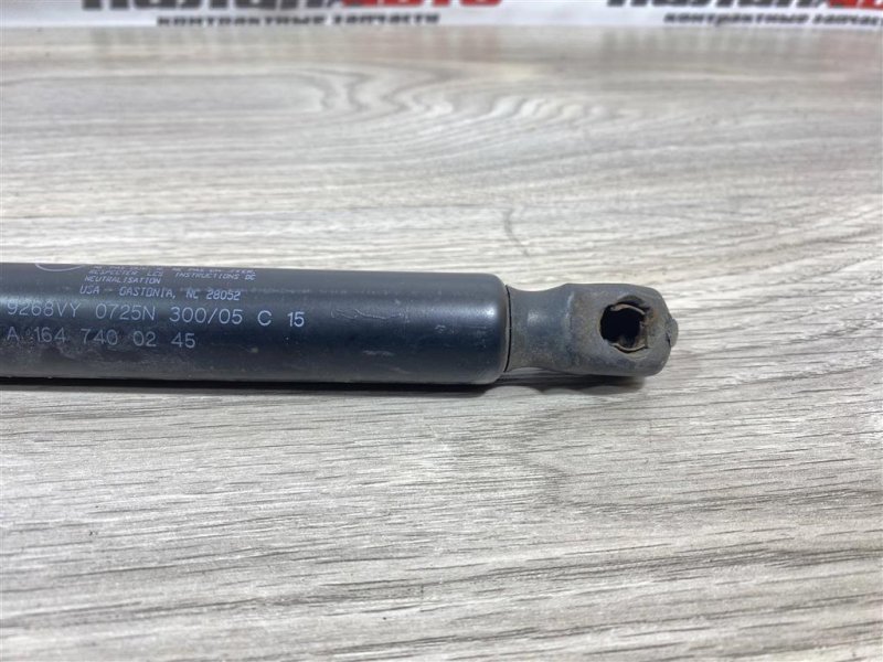 Амортизатор крышки багажника, 1000 рублей, Севастополь