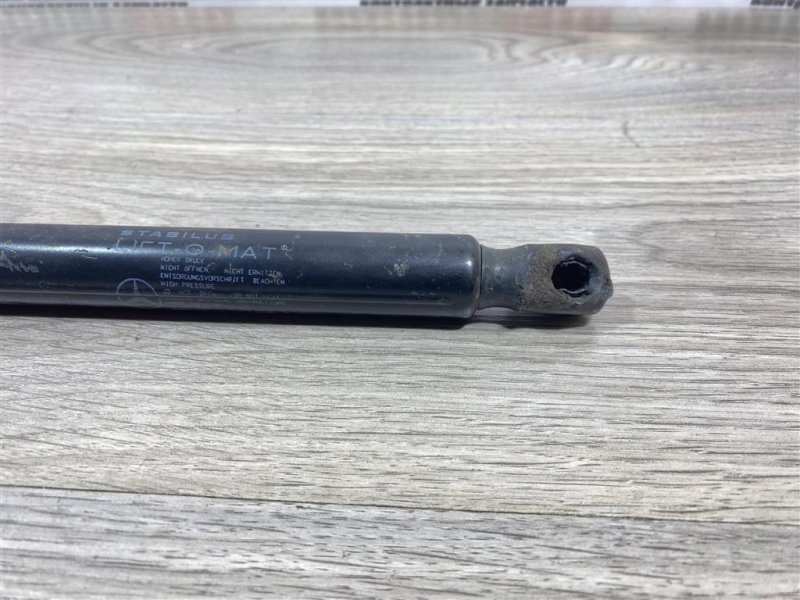 Амортизатор крышки багажника, 1000 рублей, Севастополь