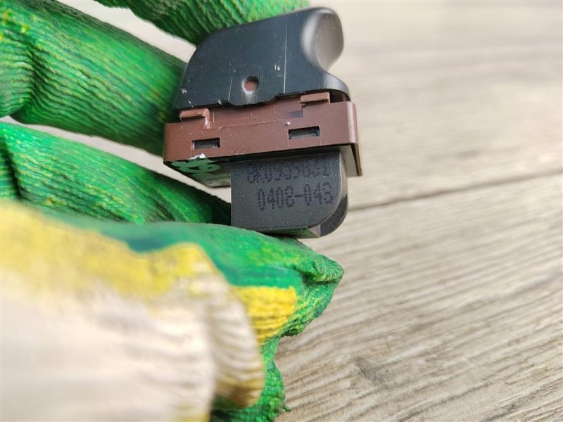 Кнопка открывания багажника, 450 рублей, Москва