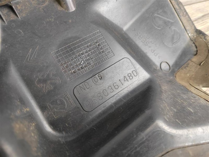 Дефлектор радиатора, 400 рублей, Москва